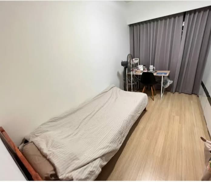 For Rent - 211A Compassvale Lane