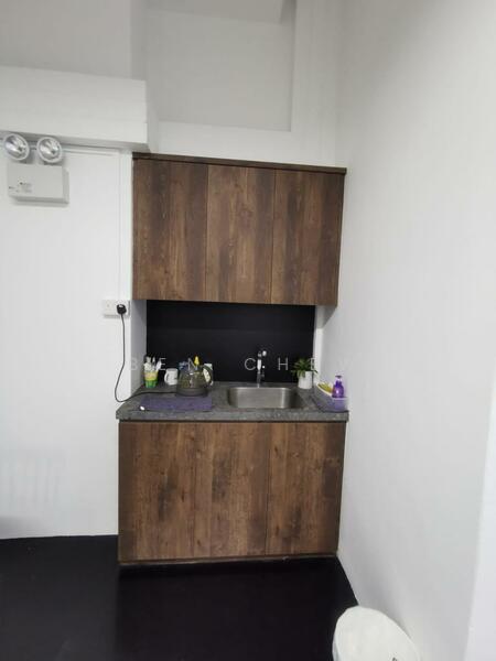 Tradehub 21, 18 Boon Lay Way, 150 sqft, Light Industrial (B1) For Rent, by Ben Chew, 24378025 - CommercialGuru.com.sg