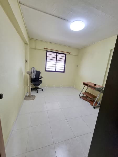 110 Jurong East Street 13, 110 Jurong East Street 13, 2 Bedrooms, 732 sqft, HDB Flat For Rent, by Richard Tang, 24378144 - PropertyGuru.com.sg