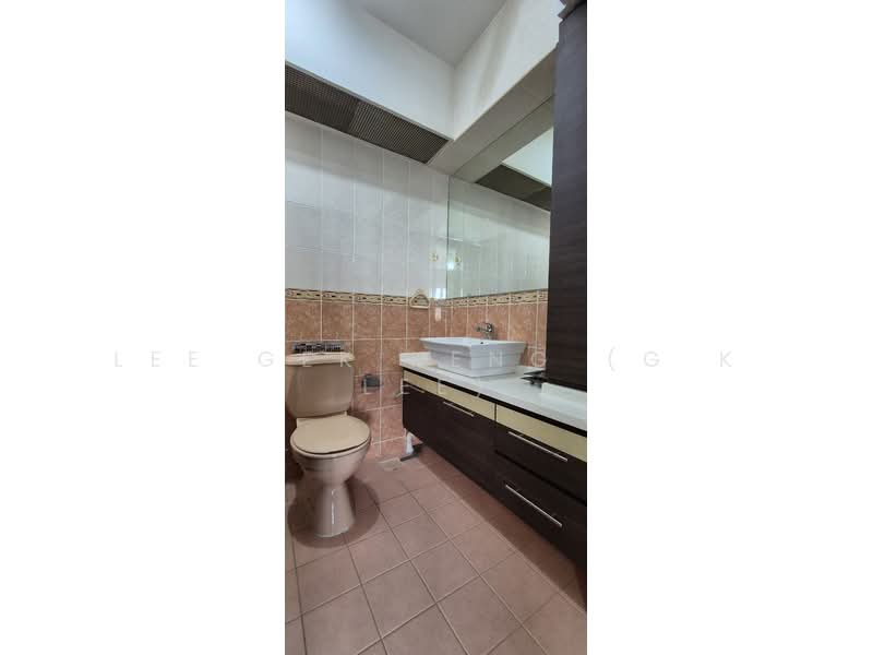 461 Clementi Avenue 3, 461 Clementi Avenue 3, 3 Bedrooms, 969 sqft, HDB Flat For Rent, by Lee Gek Keng (G K Lee), 24378489 - Master Bathroom - PropertyGuru.com.sg