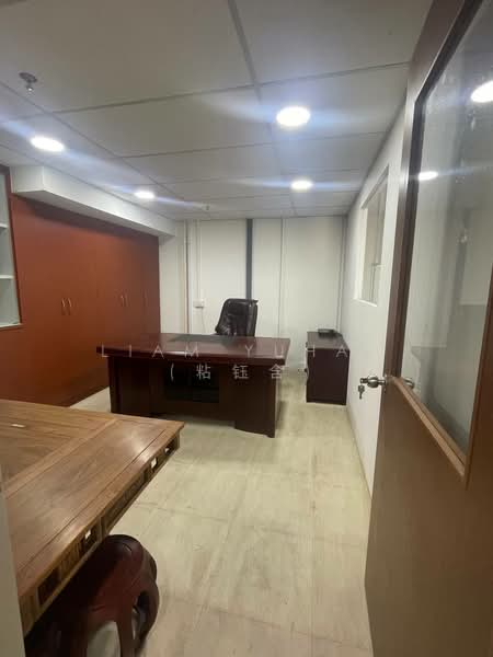 West Connect Building, 10 Buroh Street, 1,733 sqft, Factory / Workshop (B2) For Sale, by Liam Yuhan (粘钰含), 24378927 - CommercialGuru.com.sg