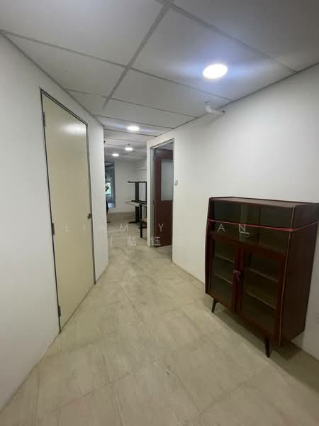 West Connect Building, 10 Buroh Street, 1,733 sqft, Factory / Workshop (B2) For Sale, by Liam Yuhan (粘钰含), 24378927 - CommercialGuru.com.sg
