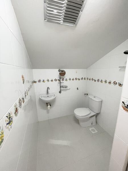 bathroom-level 3