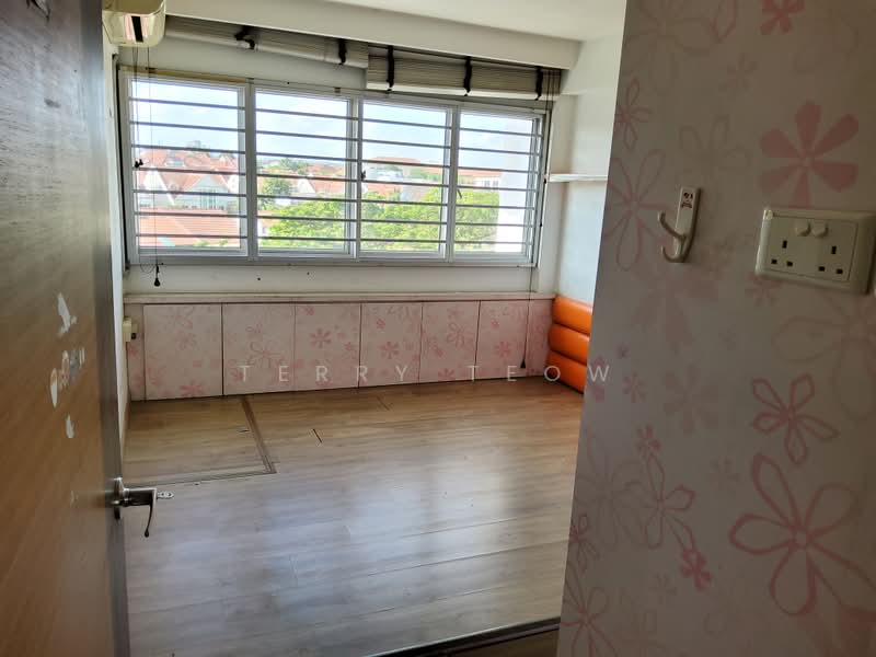 3 Queen's Road, 3 Queen's Road, Room Rental, 120 sqft, HDB Flat For Rent, by Terry Teow, 24382499 - PropertyGuru.com.sg