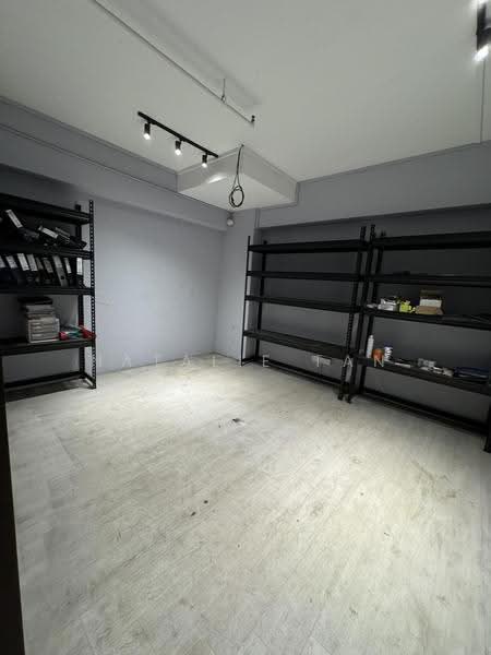 Pioneer Centre, 1 Soon Lee Street, Boon Lay / Jurong / Tuas, 1,894 sqft, Factory / Workshop (B2) For Rent, by Natalie Tan, 24382638 - Interior - CommercialGuru.com.sg