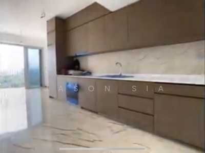 For Rent - Queens Peak