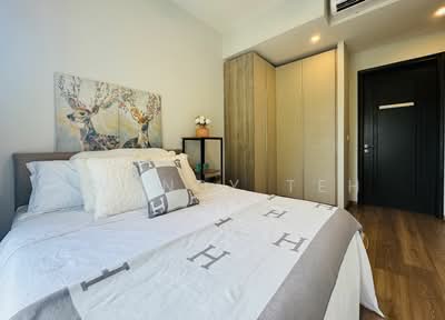 For Sale - R Maisons (The Maisons)