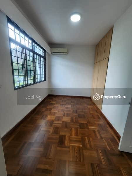 For Rent - Terrace at East Coast Ave mins away to Siglap mrt