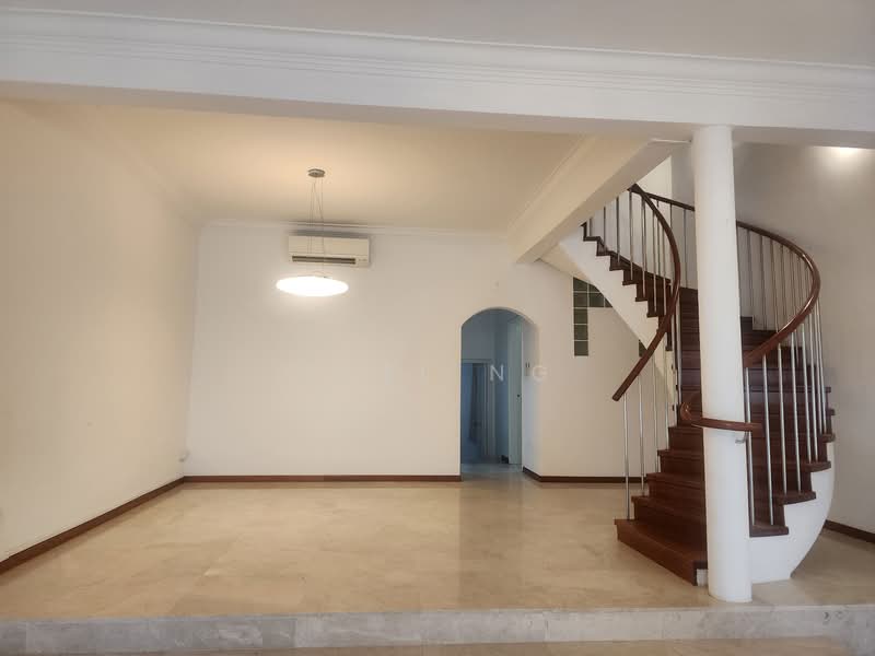 For Rent - Terrace at East Coast Ave mins away to Siglap mrt