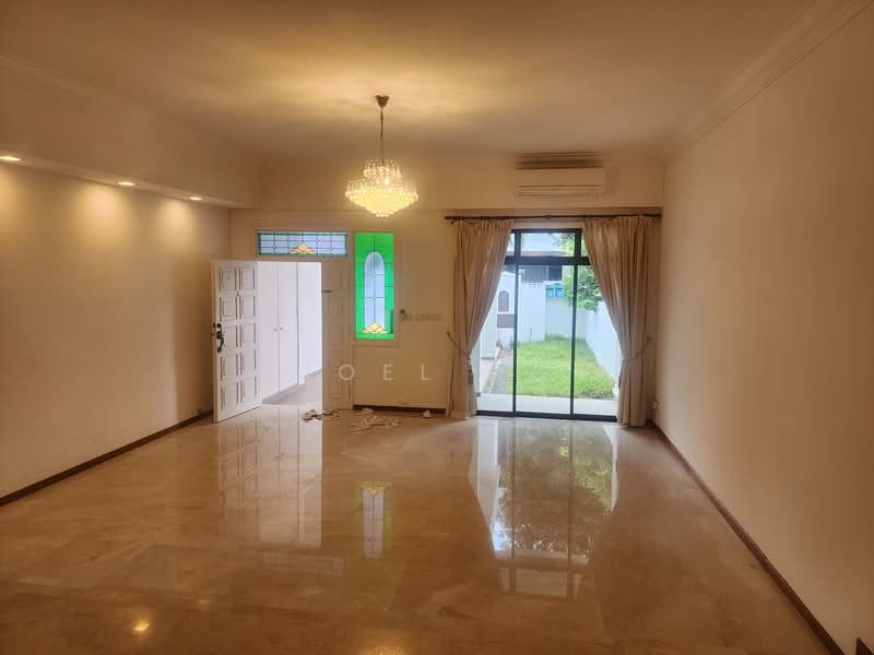 For Rent - Terrace at East Coast Ave mins away to Siglap mrt