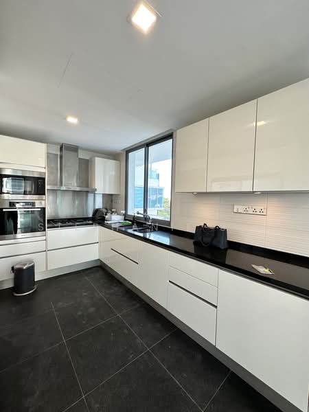 Waterfall Gardens, 8 Farrer Road, 3 Bedrooms, 1,830 sqft, Condominium For Rent, by Stephanie Sim, 24385142 - PropertyGuru.com.sg