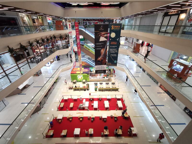 Bukit Timah Plaza, 1 Jalan Anak Bukit, 600 sqft, Food & Beverage For Rent, by Donny Lim, 24386055 - CommercialGuru.com.sg