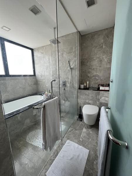 Spacious house near beauty world mrt, 597741, Clementi Park / Upper Bukit Timah, 8 Bedrooms, 5,000 sqft, Terraced House For Rent, by Yenny Then, 24386112 - PropertyGuru.com.sg