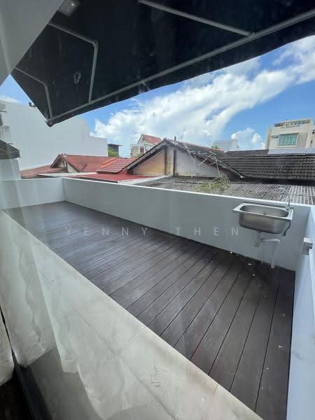 Spacious house near beauty world mrt, 597741, Clementi Park / Upper Bukit Timah, 8 Bedrooms, 5,000 sqft, Terraced House For Rent, by Yenny Then, 24386112 - PropertyGuru.com.sg