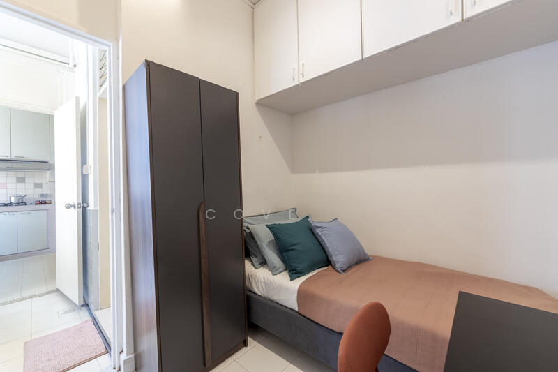 Yellow room - standard