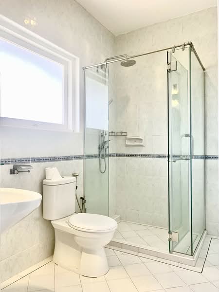 Clementi Park, Sunset Place, 5 Bedrooms, 4,000 sqft, Bungalow House For Rent, by Franc Ho Prestigious Luxury, 24386810 - PropertyGuru.com.sg