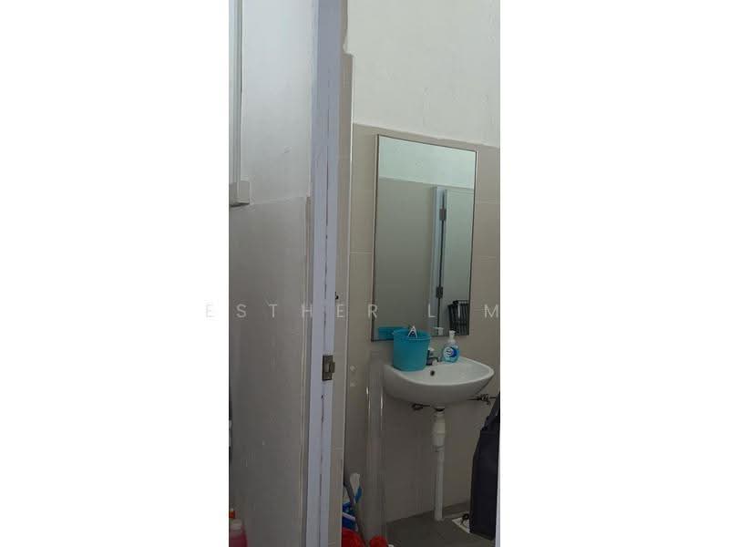 Bedok Industrial Park E, Bedok / Upper East Coast, 535 sqft, Factory / Workshop (B2) For Rent, by Esther Lim, 24386838 - CommercialGuru.com.sg
