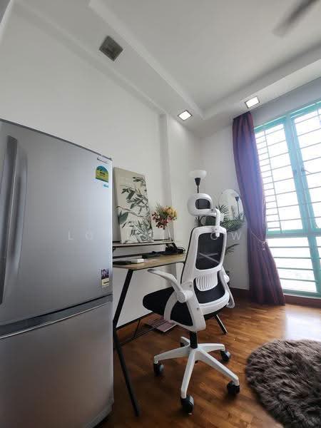 Hazel Park Condo, 15 Hazel Park Condo, Dairy Farm / Bukit Panjang / Choa Chu Kang, Room Rental, 99 sqft, Condominium For Rent, by Louis Siow, 24387628 - Study - PropertyGuru.com.sg