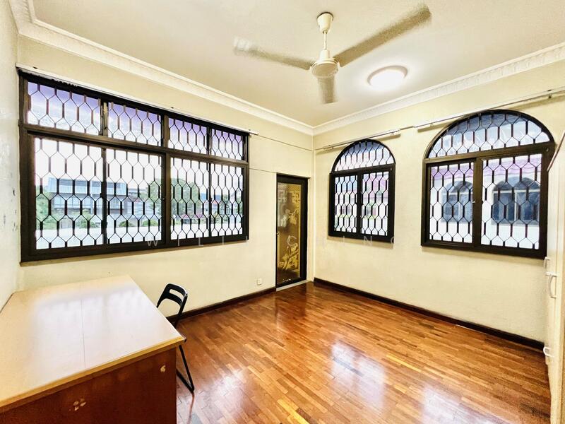 Bournemouth Road Bungalow For Sale Detached House For Sale at S