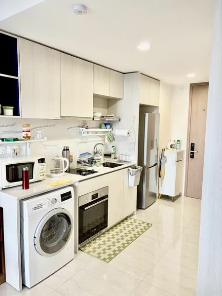 Whistler Grand, 107 West Coast Vale, 2 Bedrooms, 614 sqft, Condominium For Rent, by Melvin Fang, 24389307 - PropertyGuru.com.sg