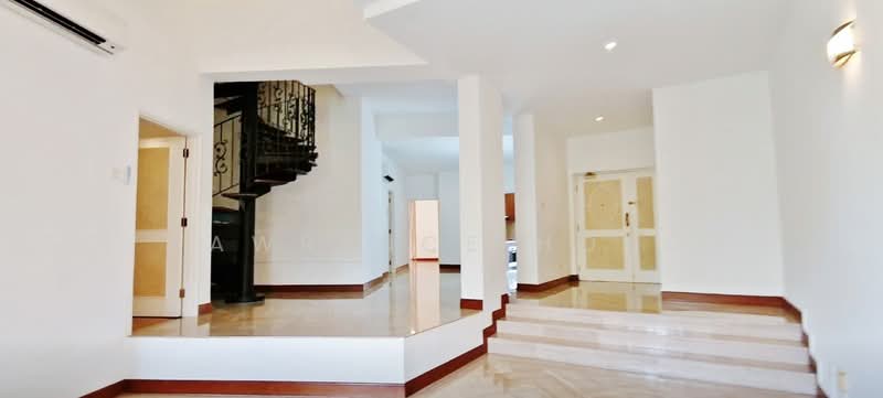 Orange Regency, 101 Fernhill Road, 3 Bedrooms, 3,558 sqft, Apartment For Rent, by Lawrence Hong, 24391153 - PropertyGuru.com.sg