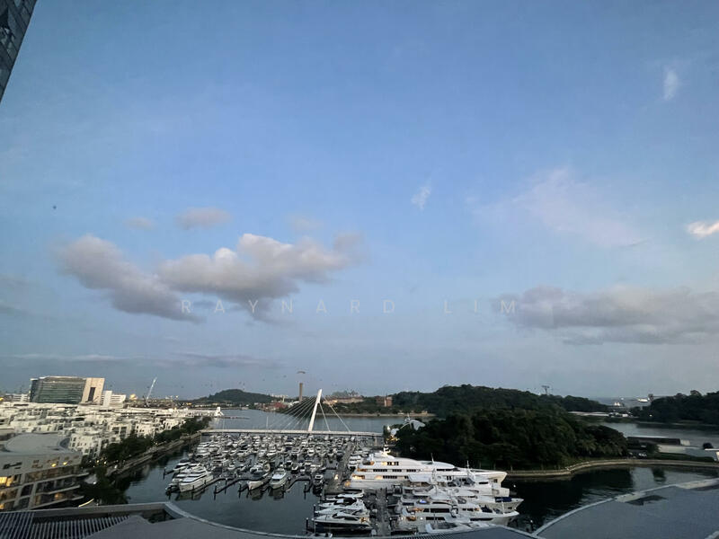 Full Sea/Bay unblocked view