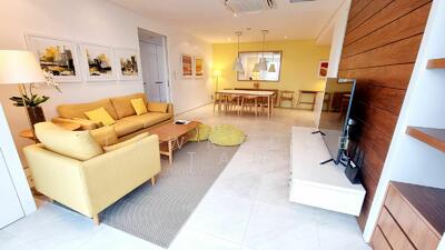 For Rent - High Street Centre