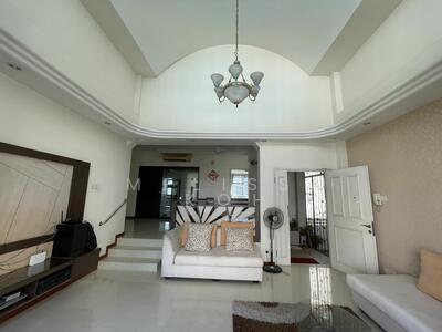 For Rent - Elias Green