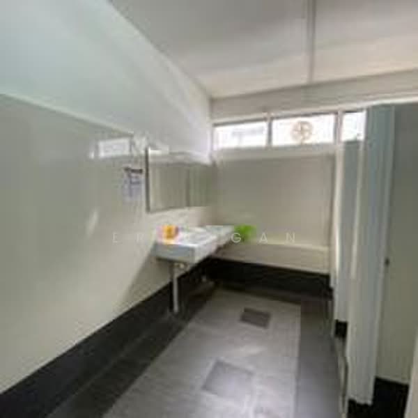 Genting Building, 83 Genting Lane, Macpherson / Potong Pasir, 1,360 sqft, Light Industrial (B1) For Rent, by Eric Gan, 24392460 - External Toilet - CommercialGuru.com.sg