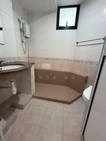 Eastvale, 31 Pasir Ris Drive 3, 3 Bedrooms, 1,098 sqft, Condominium For Rent, by Linda Ho, 24393072 - PropertyGuru.com.sg