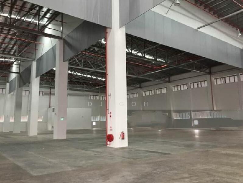 Ground l Tuas l Warehouse l Single Floor Plate l Ceiling 15M high l 200,000 sqft !, , 200,000 sqft, Warehouse For Rent, by DJ Goh, 24393322 - CommercialGuru.com.sg