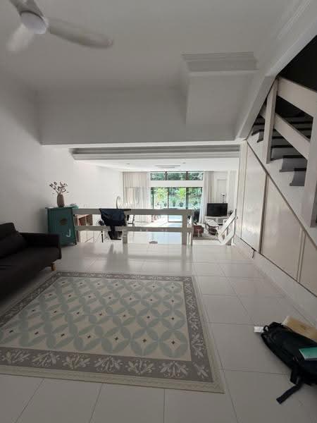 Fernhill Court Condo, 60 Fernhill Road, Tanglin / Holland / Bukit Timah, 3 Bedrooms, 2,486 sqft, Condominium For Rent, by Jeremy Tan, 24395975 - Living Room - PropertyGuru.com.sg