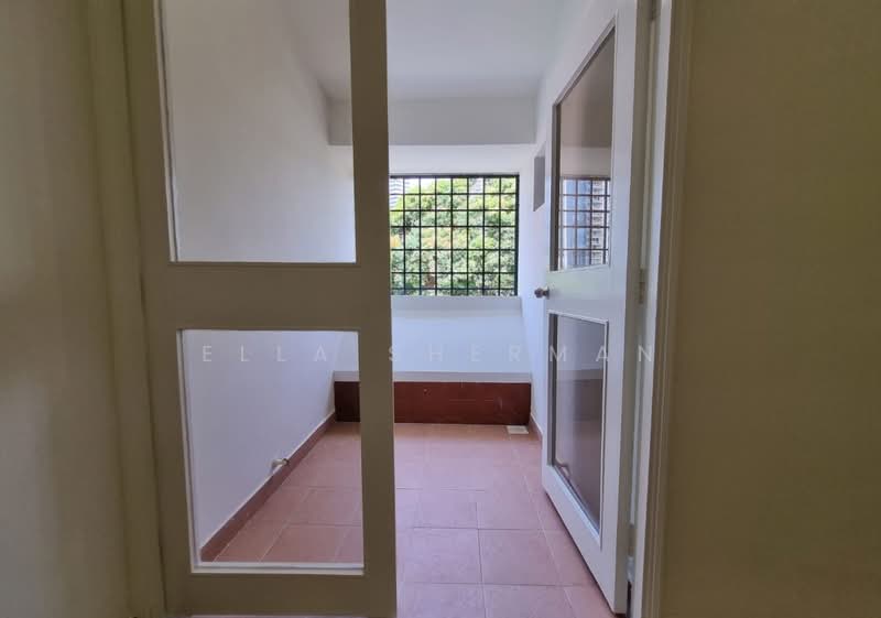 Chancery Court, 36A Dunearn Road, 3 Bedrooms, 2,034 sqft, Walk-up Apartment For Rent, by Ella Sherman, 24397685 - PropertyGuru.com.sg