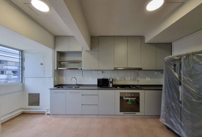 Chancery Court, 36A Dunearn Road, 3 Bedrooms, 2,034 sqft, Walk-up Apartment For Rent, by Ella Sherman, 24397685 - PropertyGuru.com.sg