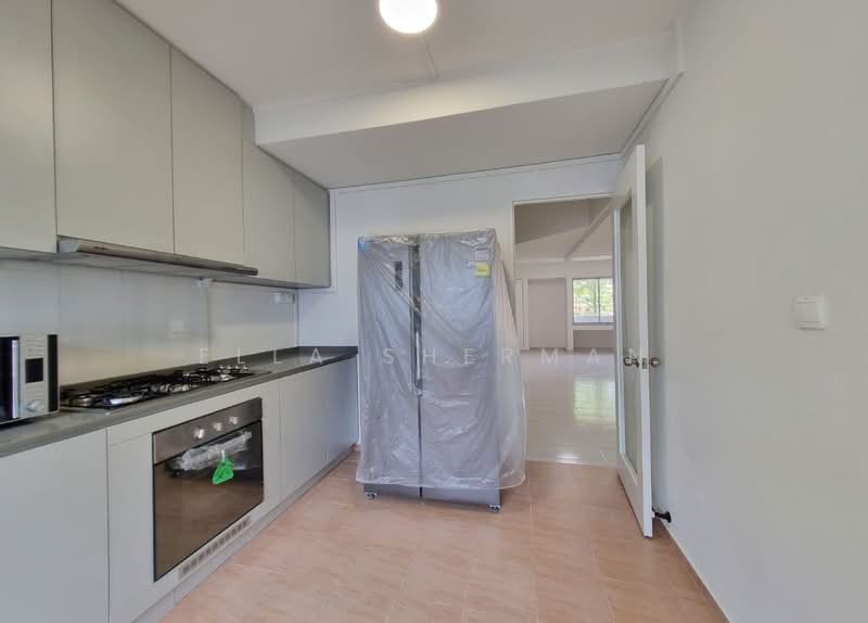 Chancery Court, 36A Dunearn Road, 3 Bedrooms, 2,034 sqft, Walk-up Apartment For Rent, by Ella Sherman, 24397685 - PropertyGuru.com.sg