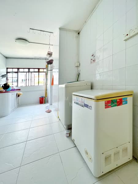 903 Tampines Avenue 4, 903 Tampines Avenue 4, Room Rental, 200 sqft, HDB Flat For Rent, by Raymond Tung, 24400417 - PropertyGuru.com.sg