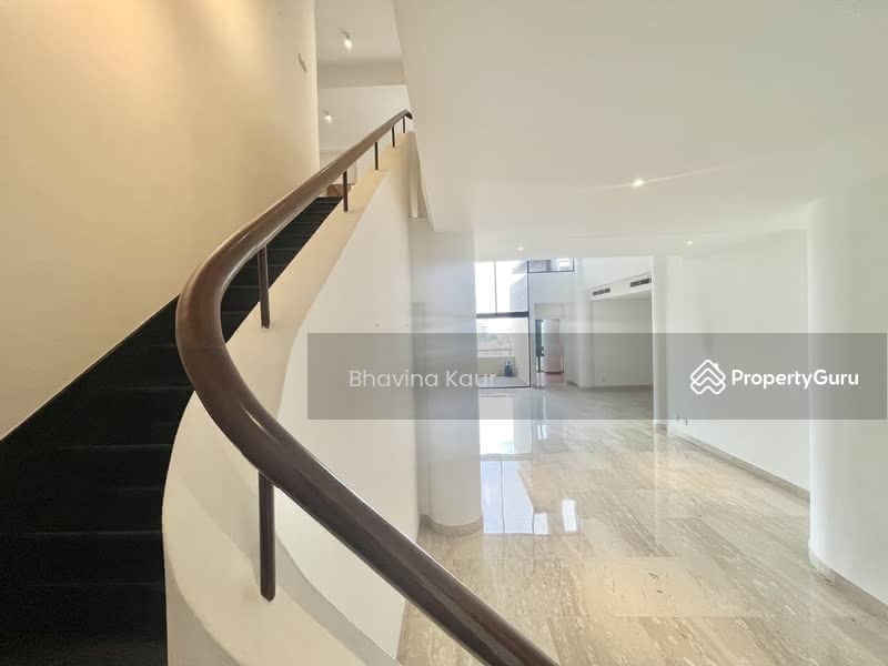 For Rent - The Colonnade