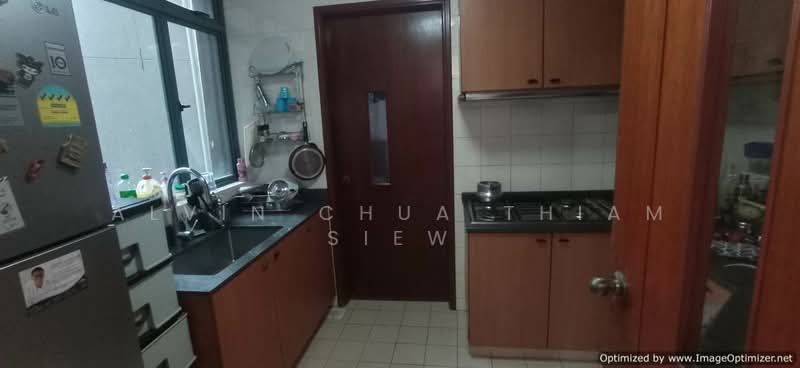 Summerdale, 2 Boon Lay Drive, 3 Bedrooms, 1,278 sqft, Condominium For Sale, by Alvin Chua Thiam Siew, 24403564 - PropertyGuru.com.sg