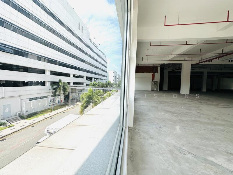 AFFORDABLE LIFT LOBBY FRONTAGE BP OFFICE, Operation Centre. Ample Parking. Low Capex, Size: 5000, 8000, 14k - 26k sf CONTACT: +65-96881177, 12,000 sqft, Business / Science Park For Rent, by KOH HOONG TSE (ADRIAN), 24404114 - 25000 sqft Option - CommercialGuru.com.sg