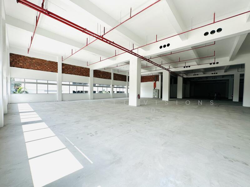 AFFORDABLE LIFT LOBBY FRONTAGE BP OFFICE, Operation Centre. Ample Parking. Low Capex, Size: 5000, 8000, 14k - 26k sf CONTACT: +65-96881177, 12,000 sqft, Business / Science Park For Rent, by KOH HOONG TSE (ADRIAN), 24404114 - CommercialGuru.com.sg
