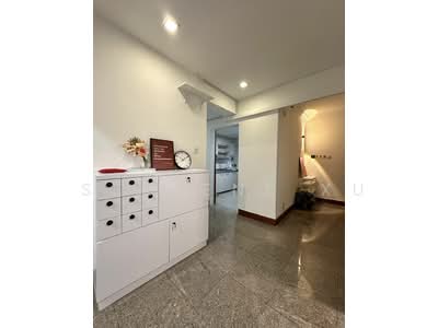 For Rent - West Bay Condo
