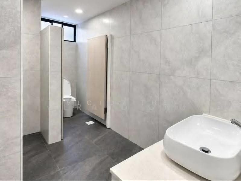 KH Plaza @ Aljunied, 12 Aljunied Road, Eunos / Geylang / Paya Lebar, 2,900 sqft, Other Retail For Rent, by Victor The, 24406128 - Bathroom - CommercialGuru.com.sg