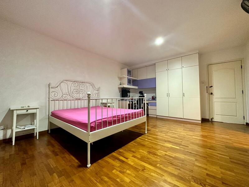 East Coast Avenue Terraced House For Sale at S 5,700,000