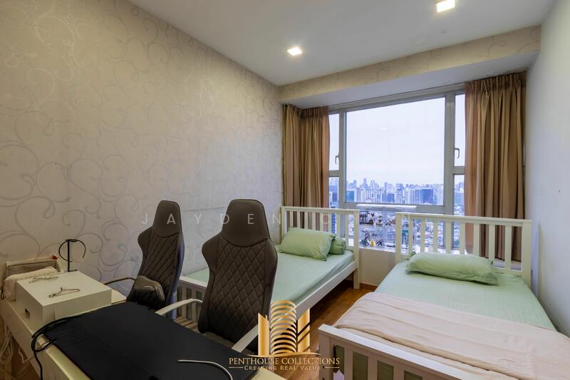 For Sale - Sky @ Eleven