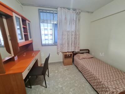 For Rent - 674 Hougang Avenue 8