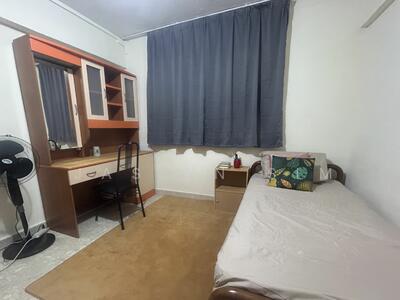 For Rent - 674 Hougang Avenue 8