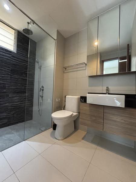 WhiteHaven, 334A Pasir Panjang Road, Buona Vista / West Coast / Clementi New Town, 4 Bedrooms, 820 sqft, Apartment For Rent, by Sam Kng, 24407919 - Bathroom - PropertyGuru.com.sg