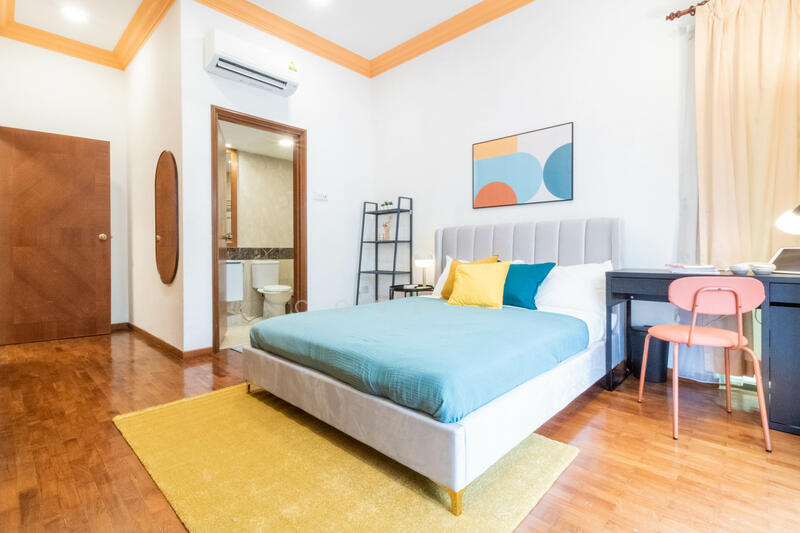 For Rent - Sims Residences