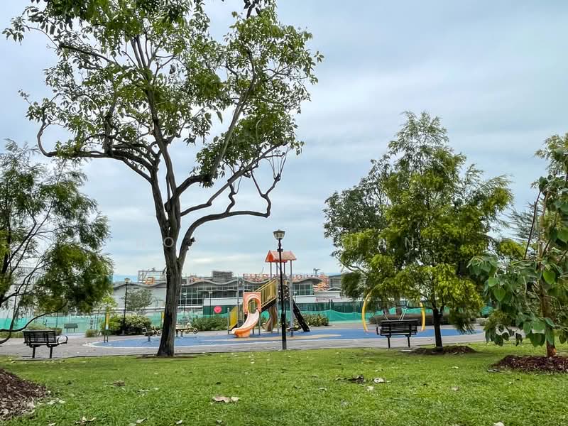 Beautiful 3 Storey, Semi-D at Eastwood Estate, , 5 Bedrooms, 3,500 sqft, Semi-Detached House For Rent, by Noam Nathan, 24414496 - PropertyGuru.com.sg