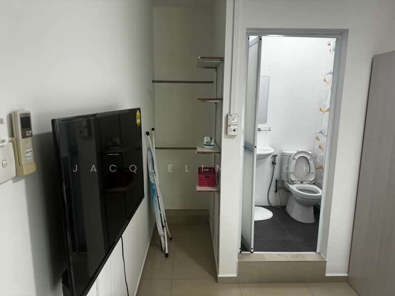 Near Paya Lebar MRT Station, , Studio, 450 sqft, Apartment For Rent, by Jacqueline Loh, 24414865 - PropertyGuru.com.sg